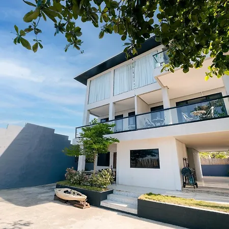 Bonbon Beach House
