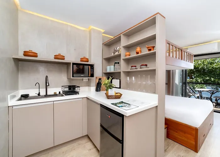Guest house Bonbon House 3*