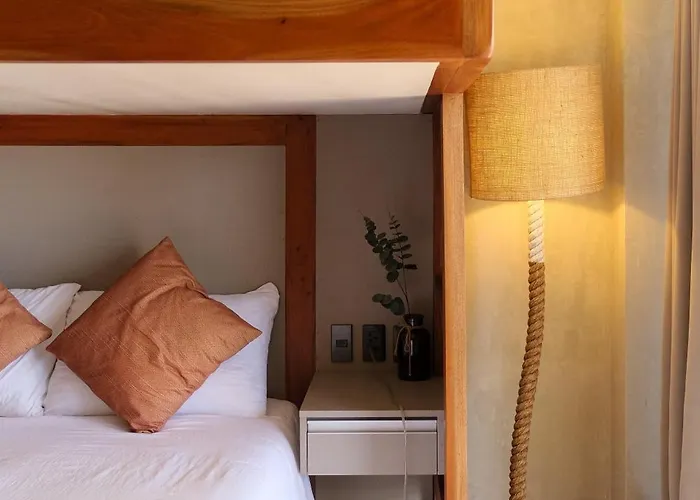 Guest house Bonbon House 3*